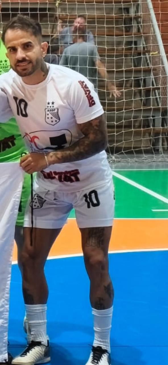 DOUGLAS CORREA MEINEN